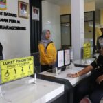 Pastikan Pelayanan Publik Optimal, Plt Bupati Sidak Sekolah Hingga Kantor Kecamatan Muaragembong