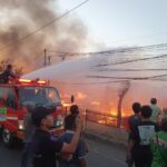 Berhasil Terapkan Sistem Bloking, Kunci Disdamkar Selamatkan Permukiman dari Amukan Api di Kedungwaringin