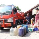 BPBD Kabupaten Bekasi , 904.000 Liter Air Bersih Sudah Didistribusikan untuk Warga di 9 Desa Di Kecamatan Cibarusah