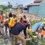 Di Balik Sampah yang Kita Hasilkan, Ada Tangan Mereka yang Menjaga Lingkungan