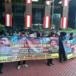 Kembali Aksi Di Lakukan Oleh Jaringan Aktivis Pemuda Dan Mahasiswa (Japmi) dan LSM  Jamwas ,Terus mendesak KPK Untuk Tetapkan Tersangka Kadisbudpora dan Kadis SDABMBK Kab.Bekasi